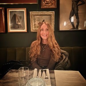 Meet your Posher, Ashley